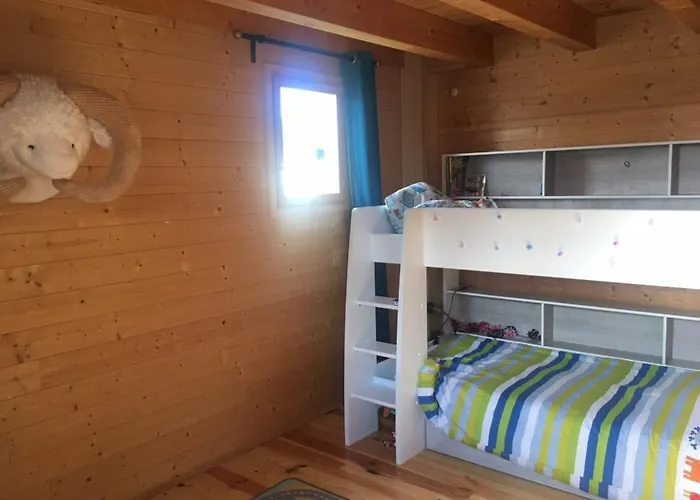 Chalet Mitoyen A Pour 8 Personnes *