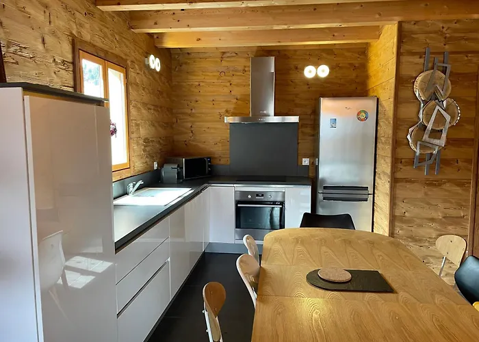 Chalet Mitoyen A Pour 8 Personnes *
