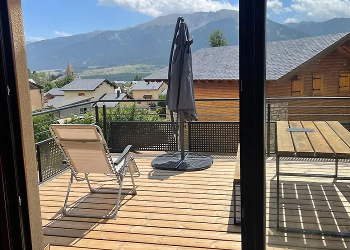 Mitoyen A Pour 8 Personnes Chalet